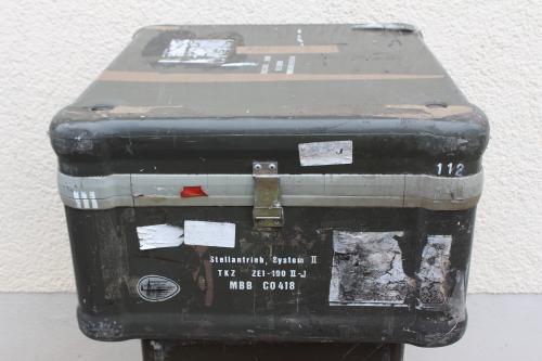 Transportkiste Kiste Bundeswehr Transportbox GFK Lhotelier Mont 60x55x32 Gebr N2
